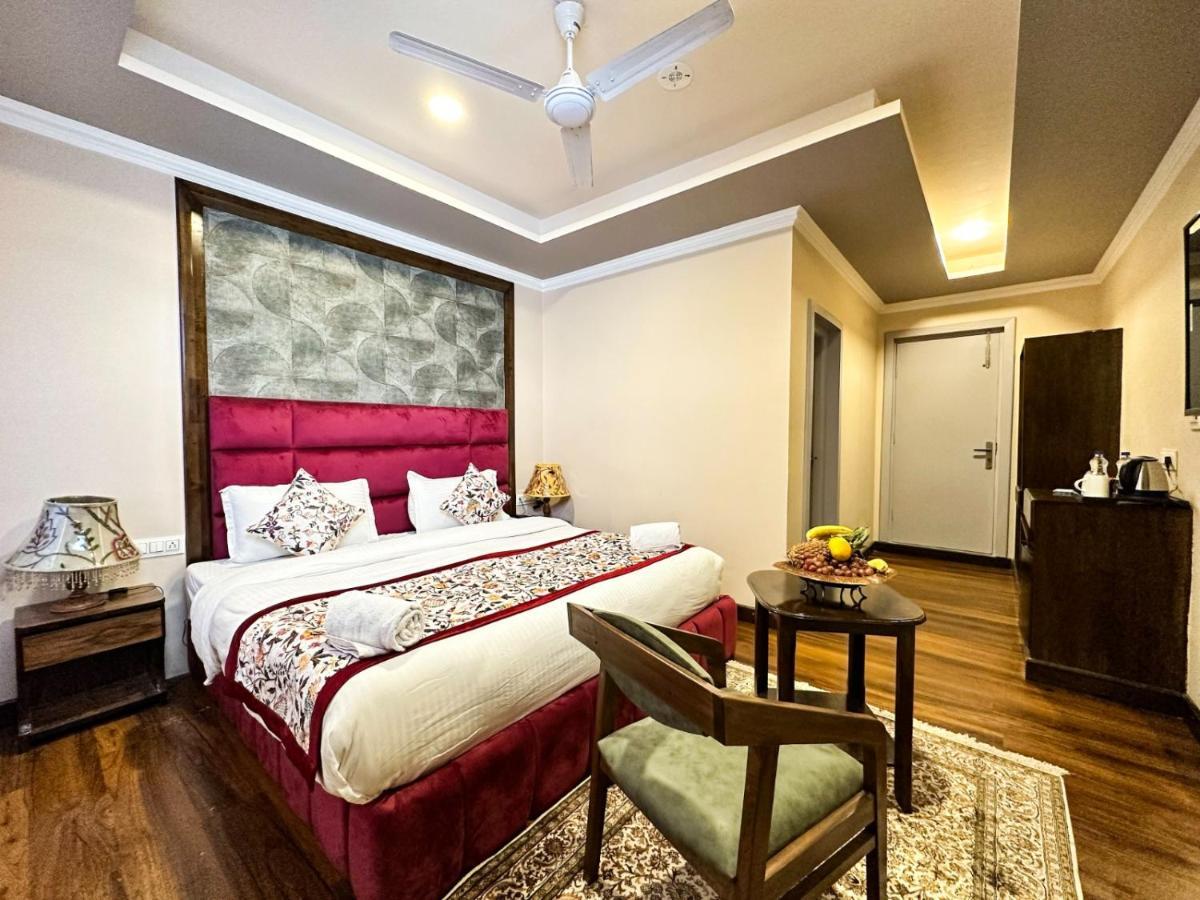 Srinagar Group Of Hotels Exteriér fotografie