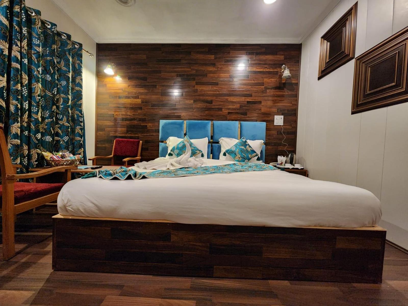 Srinagar Group Of Hotels Exteriér fotografie