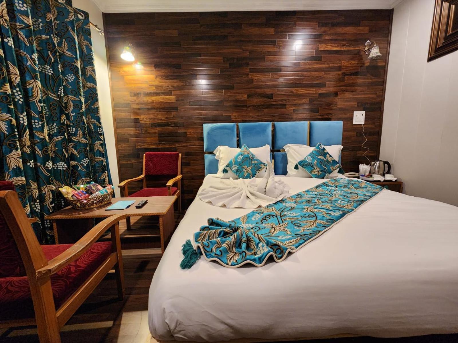 Srinagar Group Of Hotels Exteriér fotografie